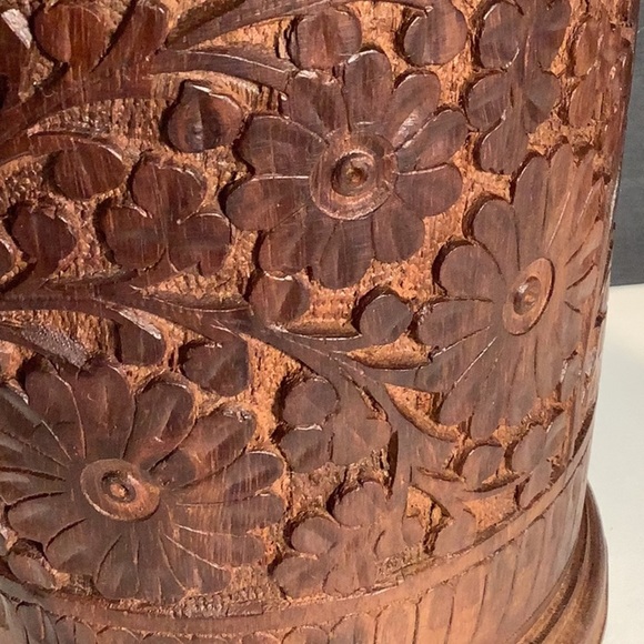 Vintage Hand Carved Wood Floral Pattern Ice Bucket With Lid Handle - Picture 5 of 12